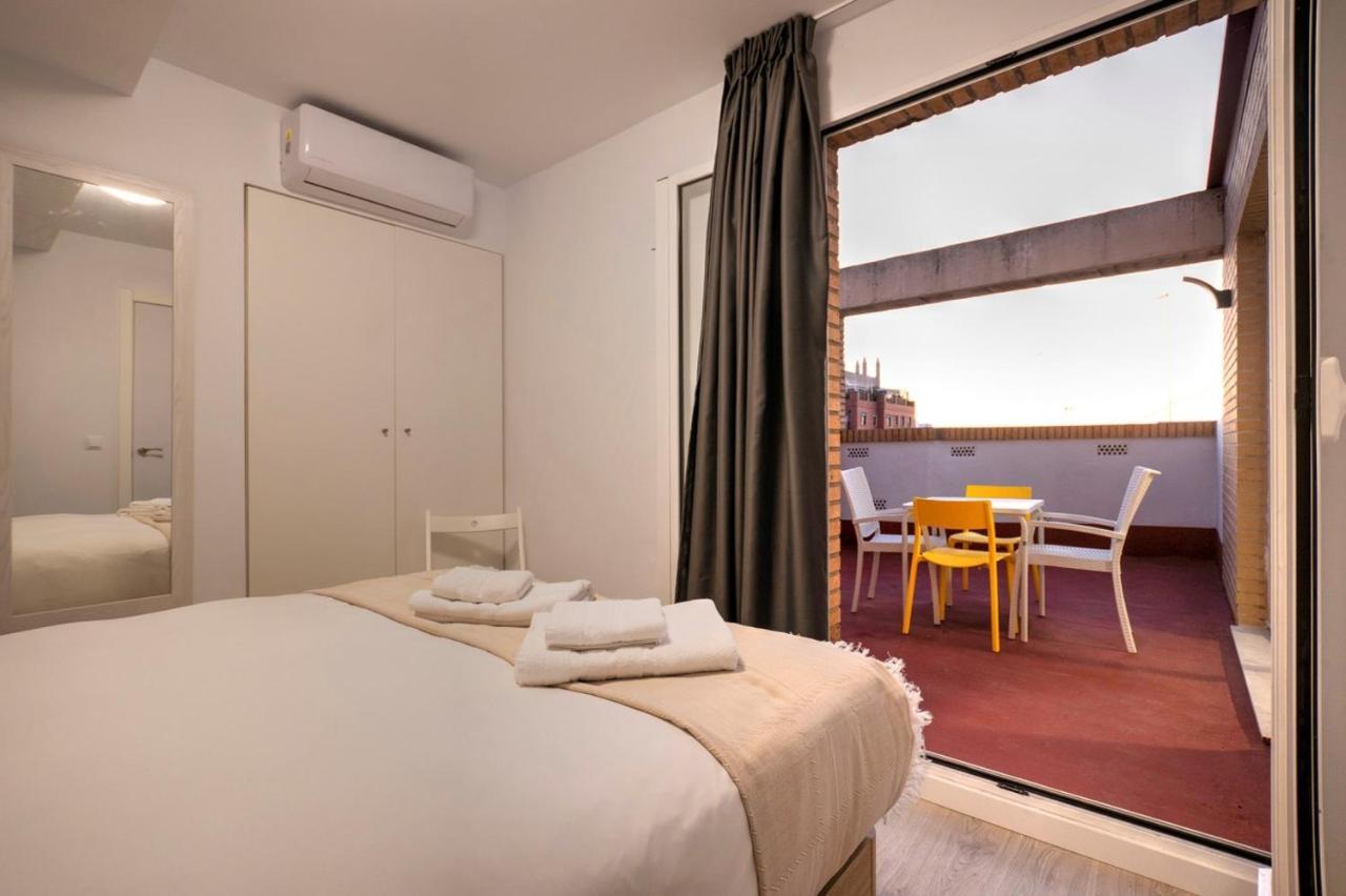 Beds & Breaks - Marina Beach บาเลนเซีย ภายนอก รูปภาพ